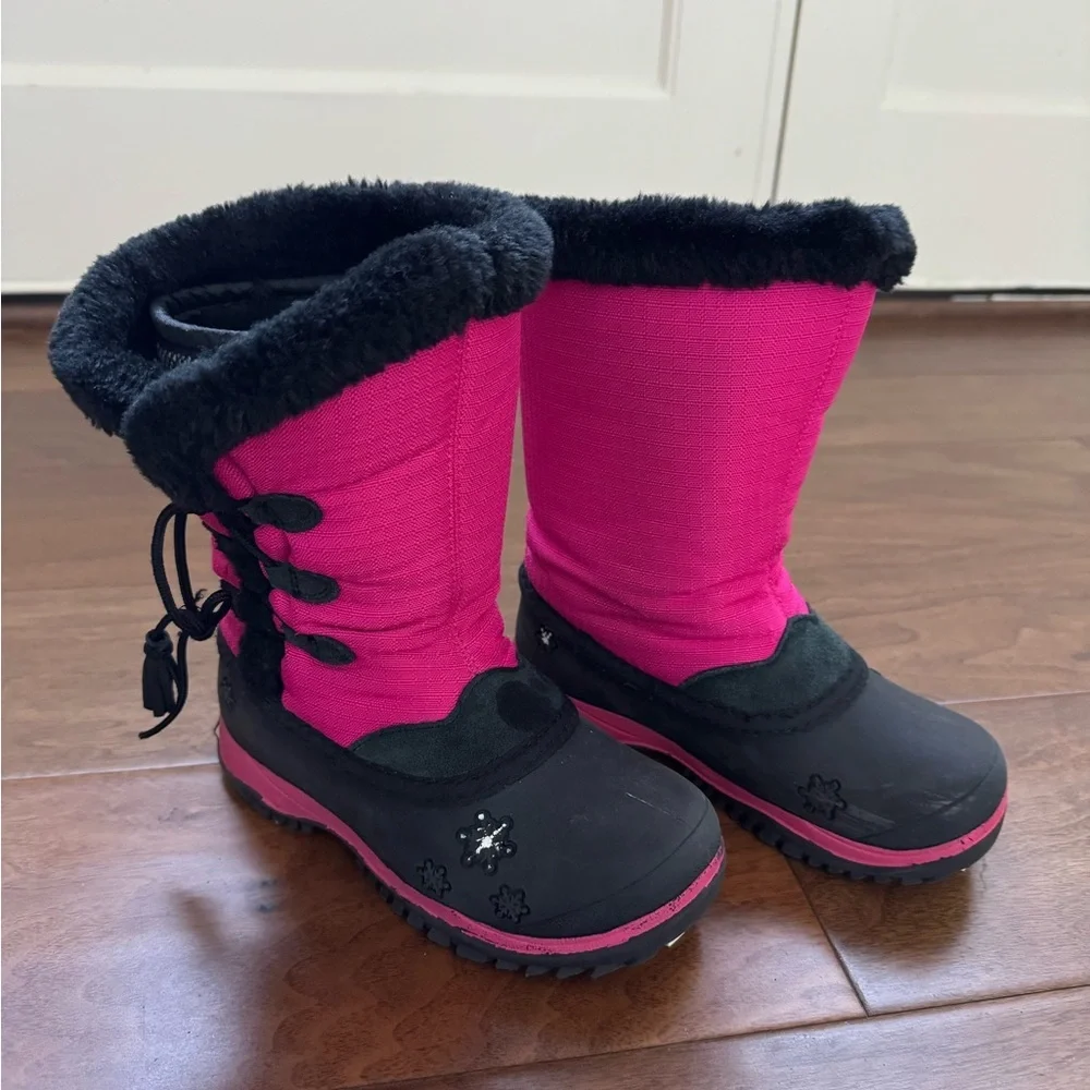 Baffin Kids Pink and Black Winter Snow Boots